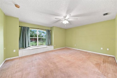 Villa ou maison à vendre à Eustis, Floride: 3 chambres, 193.52 m2 № 2359312 - photo 16