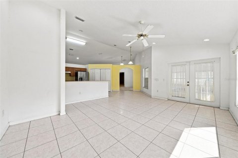 Villa ou maison à vendre à Eustis, Floride: 3 chambres, 193.52 m2 № 2359312 - photo 14