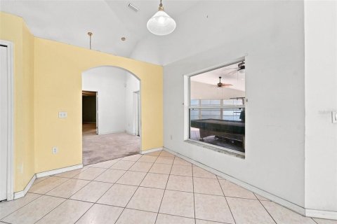 Villa ou maison à vendre à Eustis, Floride: 3 chambres, 193.52 m2 № 2359312 - photo 12