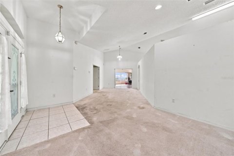 Villa ou maison à vendre à Eustis, Floride: 3 chambres, 193.52 m2 № 2359312 - photo 6