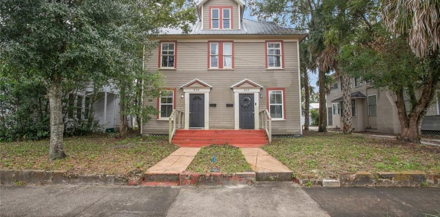 Villa ou maison à DeLand, Floride 5 chambres, 227.61 m2 № 2141989