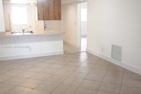 Condo in Cocoa, Florida, 2 bedrooms  № 2381767 - photo 5