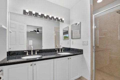 Touwnhouse à louer à Coral Springs, Floride: 3 chambres, 135.27 m2 № 2372361 - photo 24