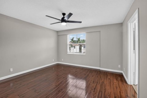 Touwnhouse à louer à Coral Springs, Floride: 3 chambres, 135.27 m2 № 2372361 - photo 21