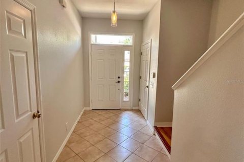 Townhouse in Saint Petersburg, Florida 3 bedrooms, 134.99 sq.m. № 1747638 - photo 13