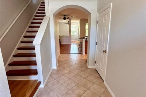 Townhouse in Saint Petersburg, Florida 3 bedrooms, 134.99 sq.m. № 1747638 - photo 12
