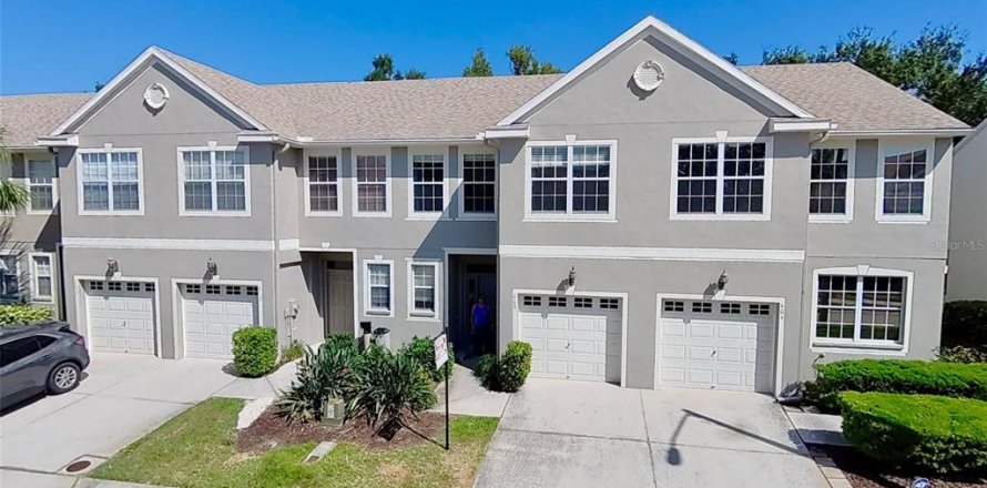 Townhouse in Saint Petersburg, Florida 3 bedrooms, 134.99 sq.m. № 1747638