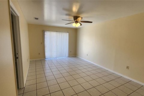 Copropriété à louer à Kissimmee, Floride: 2 chambres, 92.07 m2 № 2148865 - photo 3
