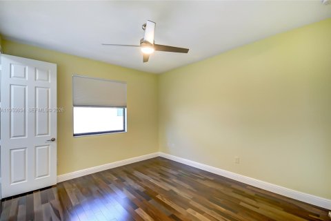 Villa ou maison à vendre à Doral, Floride: 4 chambres, 324.69 m2 № 2011148 - photo 26