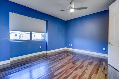 Villa ou maison à vendre à Doral, Floride: 4 chambres, 324.69 m2 № 2011148 - photo 22