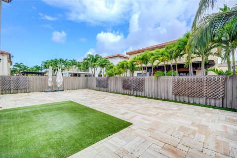 Villa ou maison à vendre à Doral, Floride: 4 chambres, 324.69 m2 № 2011148 - photo 29