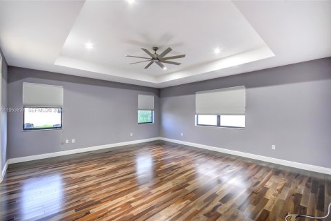 Villa ou maison à vendre à Doral, Floride: 4 chambres, 324.69 m2 № 2011148 - photo 15