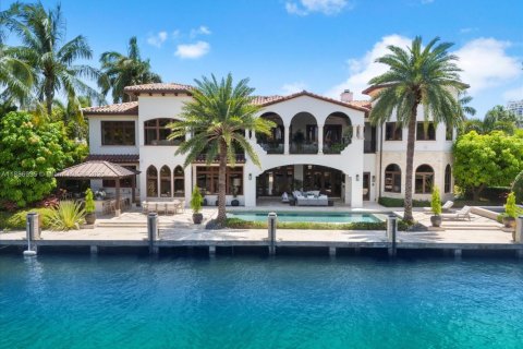 Купить виллу или дом в Форт-Лодердейл, Флорида 6 спален, 830.17м2, № 1942135 - фото 7