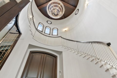 Купить виллу или дом в Форт-Лодердейл, Флорида 6 спален, 830.17м2, № 1942135 - фото 19