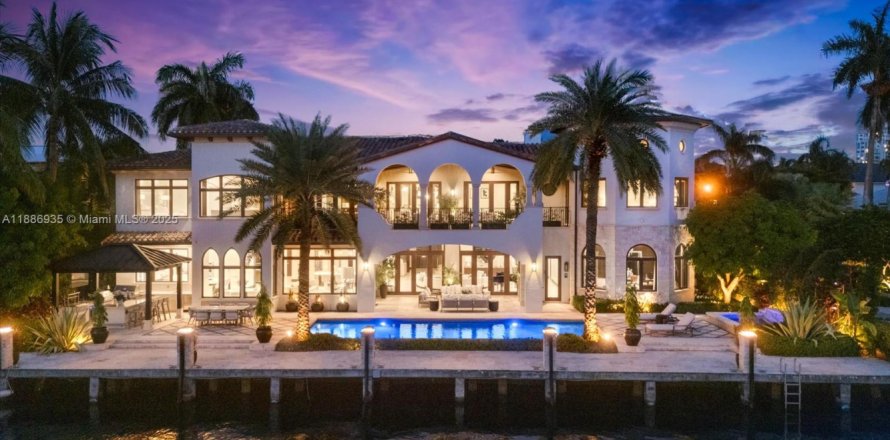 Дом в Форт-Лодердейл, Флорида 6 спален, 830.17м2 № 1942135