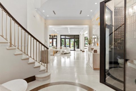 Купить виллу или дом в Форт-Лодердейл, Флорида 6 спален, 830.17м2, № 1942135 - фото 17