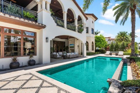 Купить виллу или дом в Форт-Лодердейл, Флорида 6 спален, 830.17м2, № 1942135 - фото 12