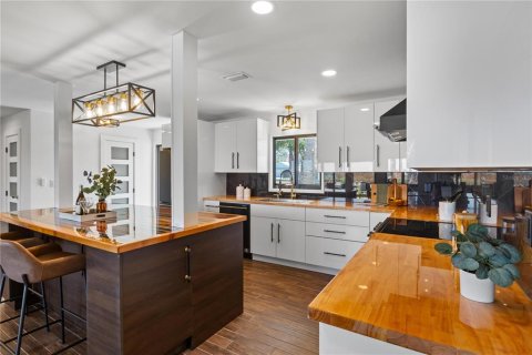 Villa ou maison à vendre à Edgewater, Floride: 2 chambres, 113.53 m2 № 2093535 - photo 6