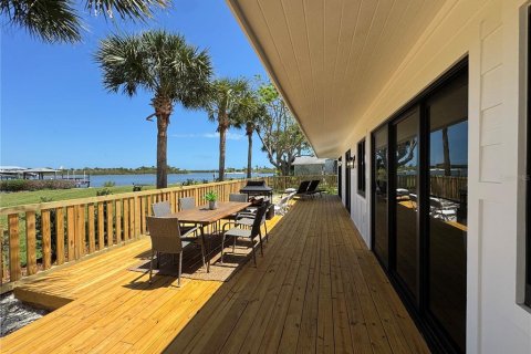Villa ou maison à Edgewater, Floride 2 chambres, 113.53 m2 № 2093535