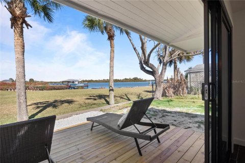 Villa ou maison à vendre à Edgewater, Floride: 2 chambres, 113.53 m2 № 2093535 - photo 17