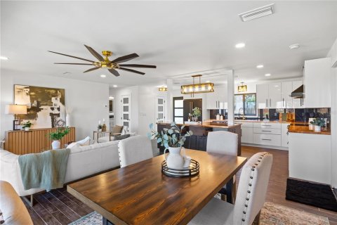 Villa ou maison à vendre à Edgewater, Floride: 2 chambres, 113.53 m2 № 2093535 - photo 12