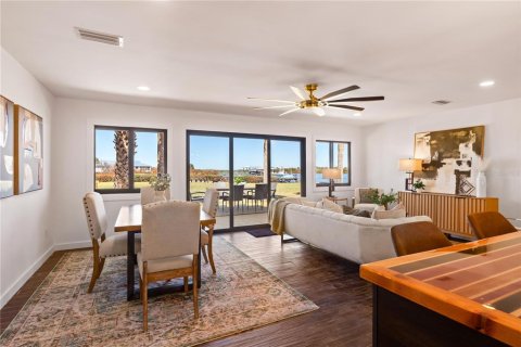 Villa ou maison à vendre à Edgewater, Floride: 2 chambres, 113.53 m2 № 2093535 - photo 14