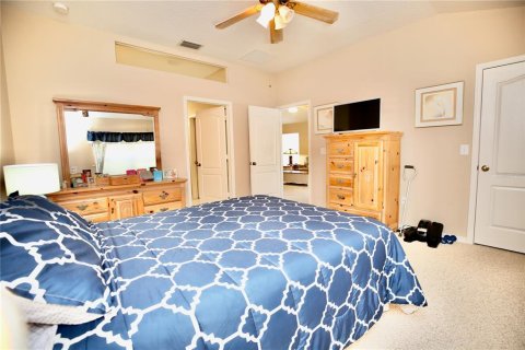 Villa ou maison à vendre à Land O' Lakes, Floride: 2 chambres, 158.49 m2 № 2094599 - photo 24