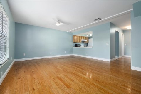 Touwnhouse à louer à Tampa, Floride: 2 chambres, 100.33 m2 № 2347654 - photo 4