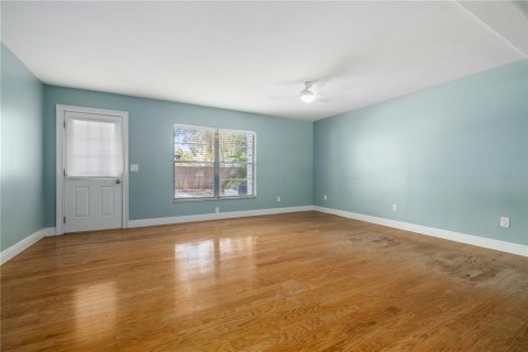 Touwnhouse à louer à Tampa, Floride: 2 chambres, 100.33 m2 № 2347654 - photo 3