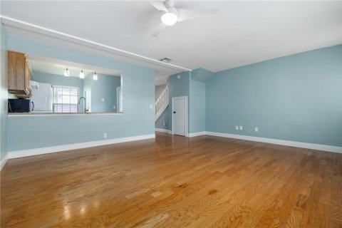 Touwnhouse à louer à Tampa, Floride: 2 chambres, 100.33 m2 № 2347654 - photo 5