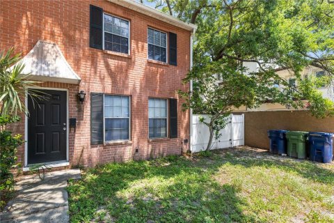 Touwnhouse à Tampa, Floride 2 chambres, 100.33 m2 № 2347654