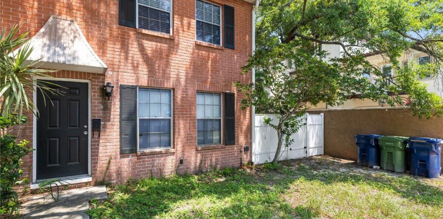 Touwnhouse à Tampa, Floride 2 chambres, 100.33 m2 № 2347654