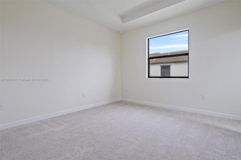 Casa en venta en Hialeah, Florida, 3 dormitorios, 131.18 m2 № 1779240 - foto 19