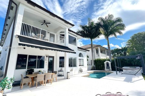 Villa ou maison à louer à Miramar, Floride: 4 chambres, 275.27 m2 № 1969952 - photo 15