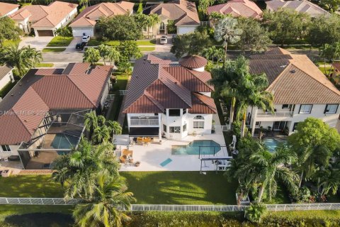 Villa ou maison à louer à Miramar, Floride: 4 chambres, 275.27 m2 № 1969952 - photo 12