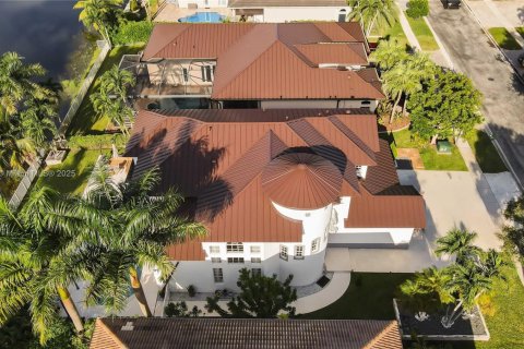Villa ou maison à louer à Miramar, Floride: 4 chambres, 275.27 m2 № 1969952 - photo 14