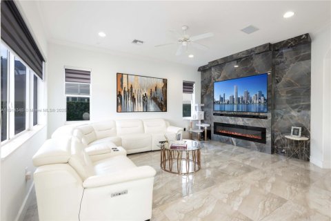 Villa ou maison à louer à Miramar, Floride: 4 chambres, 275.27 m2 № 1969952 - photo 24