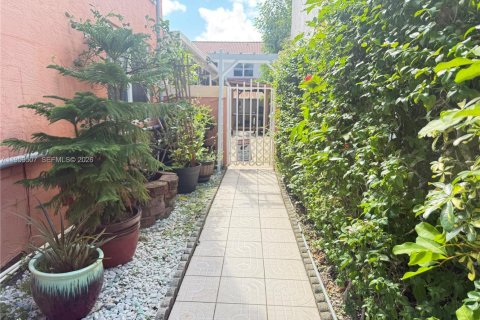 Купить виллу или дом в Майами-Гарденс, Флорида 3 спальни, 190.82м2, № 2026822 - фото 3