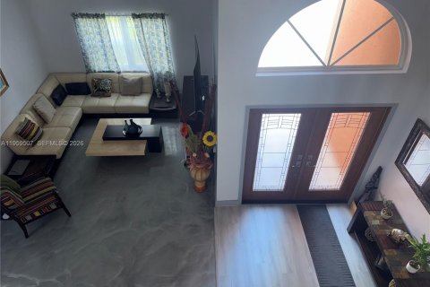 Купить виллу или дом в Майами-Гарденс, Флорида 3 спальни, 190.82м2, № 2026822 - фото 11