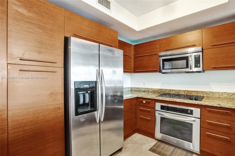 Condo in Sunrise, Florida, 2 bedrooms  № 1941030 - photo 8