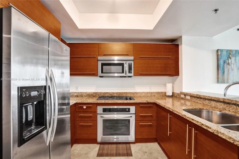 Condo in Sunrise, Florida, 2 bedrooms  № 1941030 - photo 10