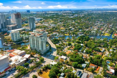 Casa en venta en Fort Lauderdale, Florida, 2 dormitorios, 94.11 m2 № 2268030 - foto 10