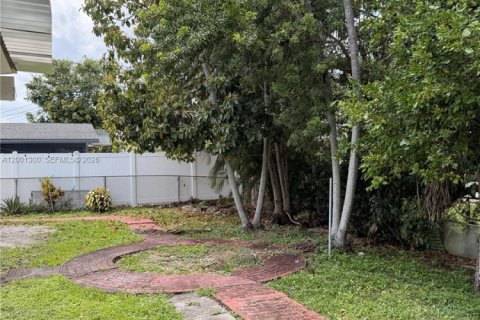 Снять в аренду виллу или дом в Мирамар, Флорида 2 спальни, 172.43м2, № 2066832 - фото 11