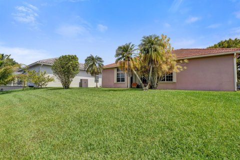 Casa en venta en Pembroke Pines, Florida, 3 dormitorios, 211.91 m2 № 2179505 - foto 25