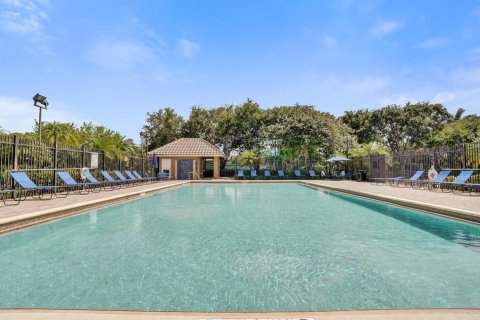 Casa en venta en Pembroke Pines, Florida, 3 dormitorios, 211.91 m2 № 2179505 - foto 30