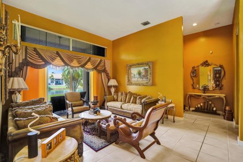 Casa en venta en Pembroke Pines, Florida, 3 dormitorios, 211.91 m2 № 2179505 - foto 3