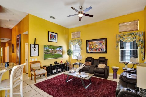 Casa en venta en Pembroke Pines, Florida, 3 dormitorios, 211.91 m2 № 2179505 - foto 14