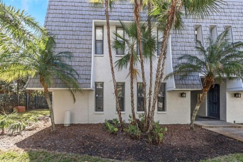 Condominio en alquiler en Dunedin, Florida, 1 dormitorio, 75.99 m2 № 1893964 - foto 1