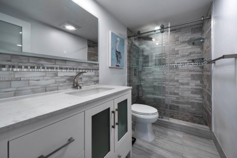 Condo in Fort Lauderdale, Florida, 1 bedroom  № 1967103 - photo 13