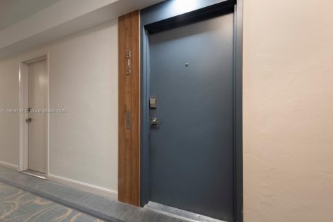 Condo in Fort Lauderdale, Florida, 1 bedroom  № 1967103 - photo 16